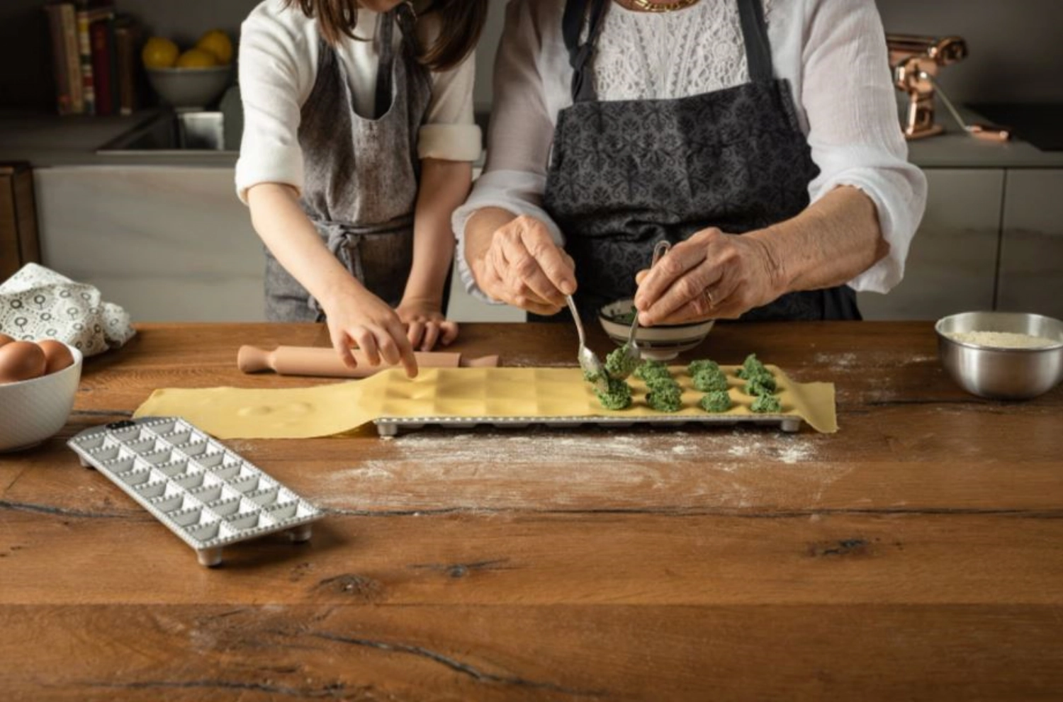 Ravioliform Imperia für 24 Ravioli