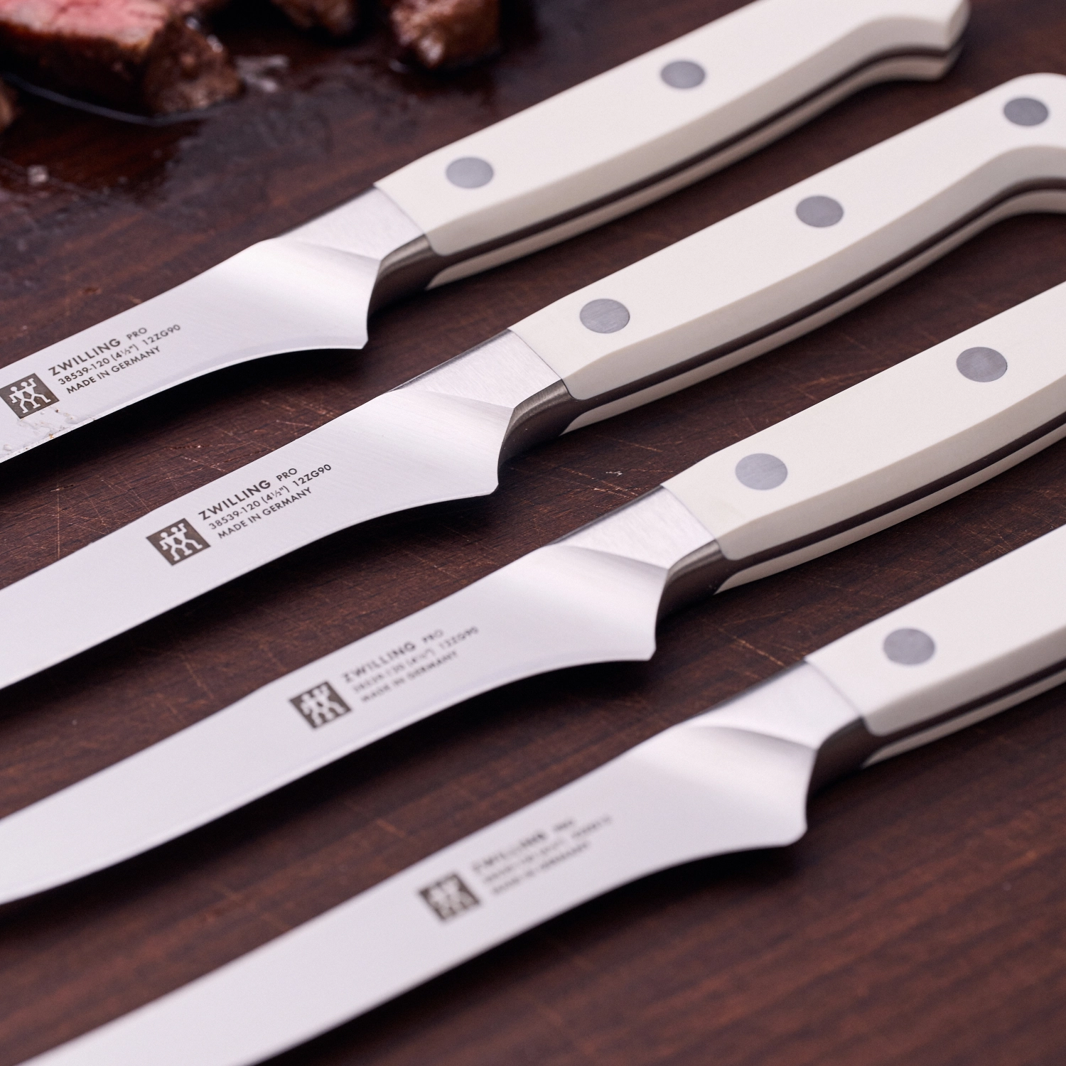 4pcs pro le blanc set de couteaux à steak