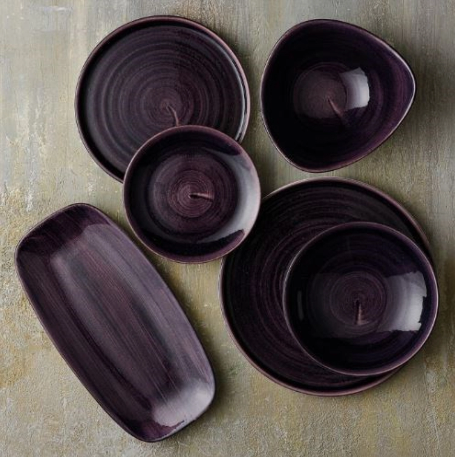 Stonecast Patina Deep Purple Triangle Assiette plate