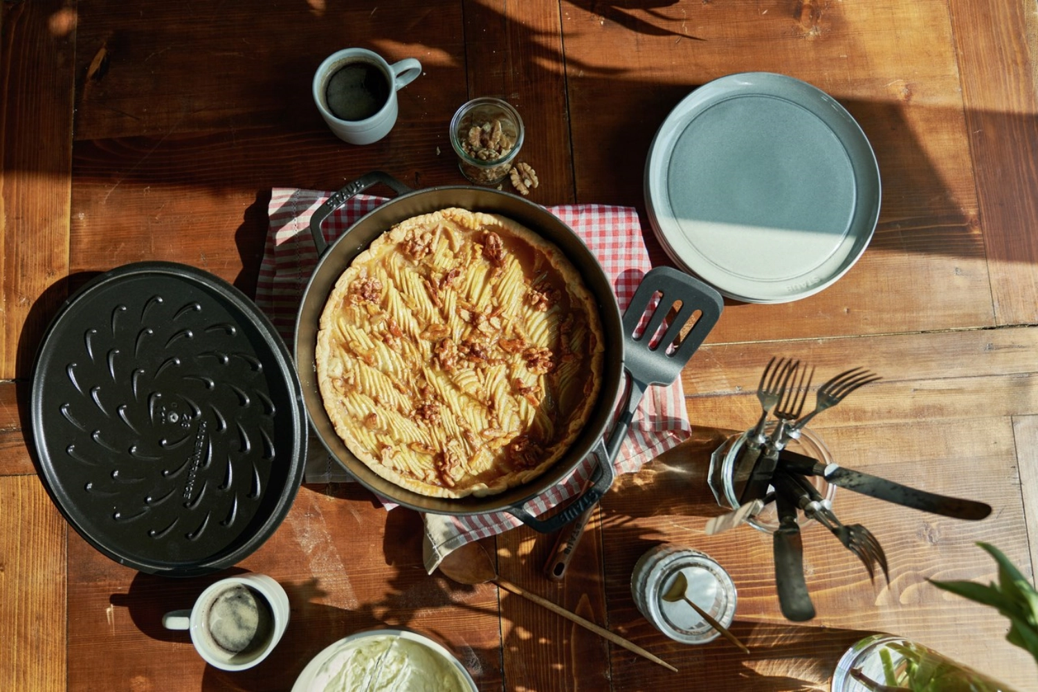 Cocotte chistera 28 cm, noir, fonte