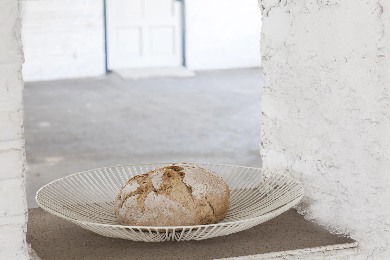 Metal sculptures bol plate Edo