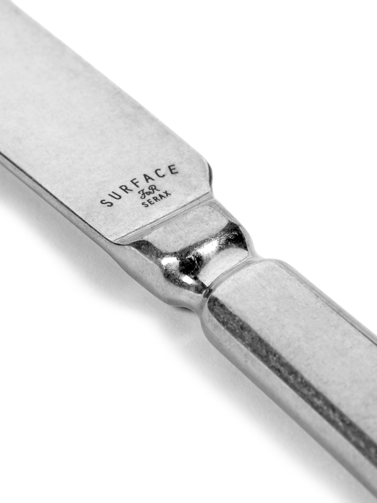 Surface couteau de table