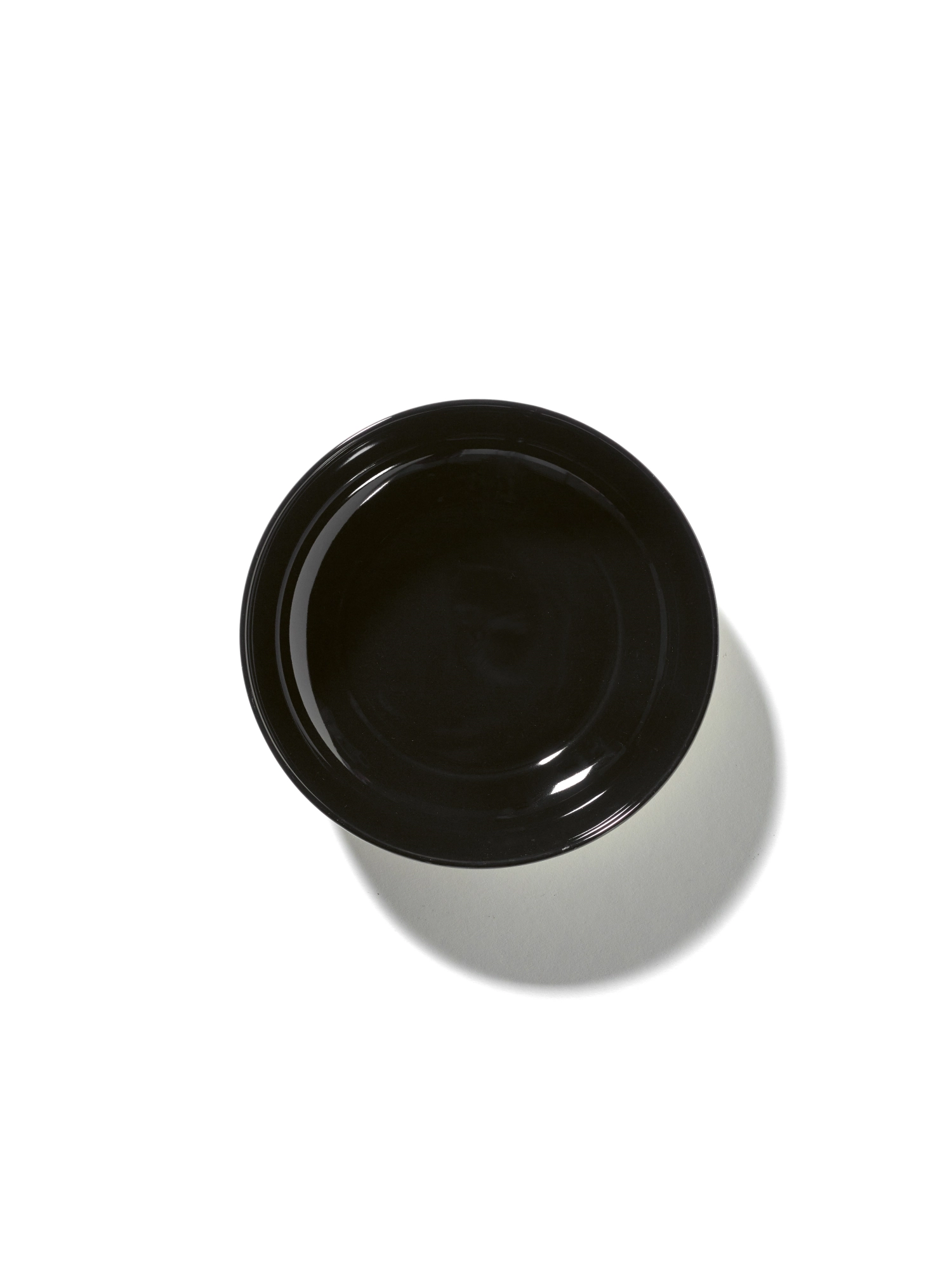 Ann Demeulem. Assiette haute D15,5cm Dé Off-White Black Var