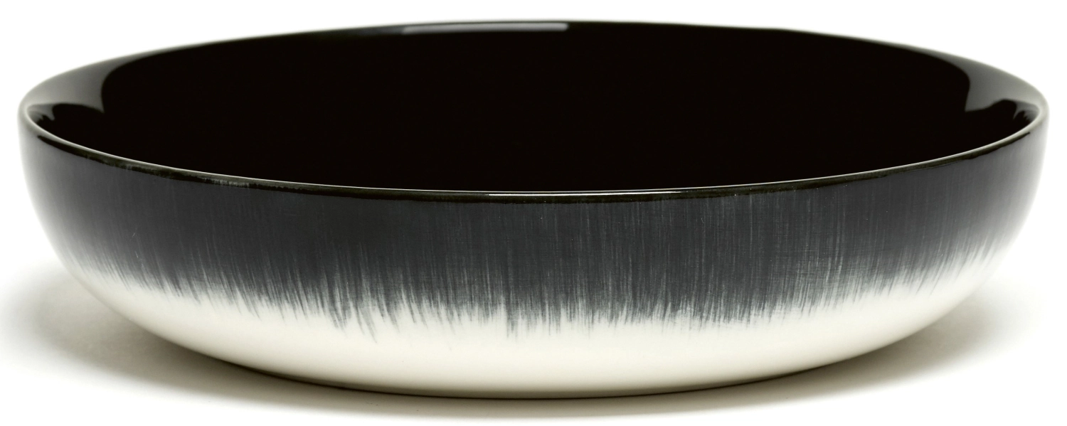 Ann Demeulem. Assiette haute D18,5cm Dé Off-White Black Var