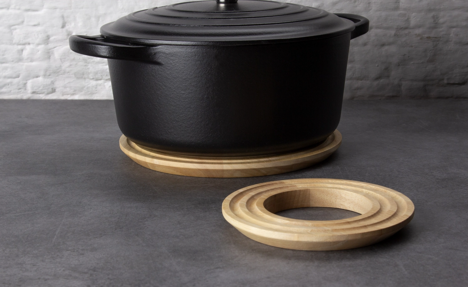 Dessous de plat rond en hévéa, 21x1.5cm