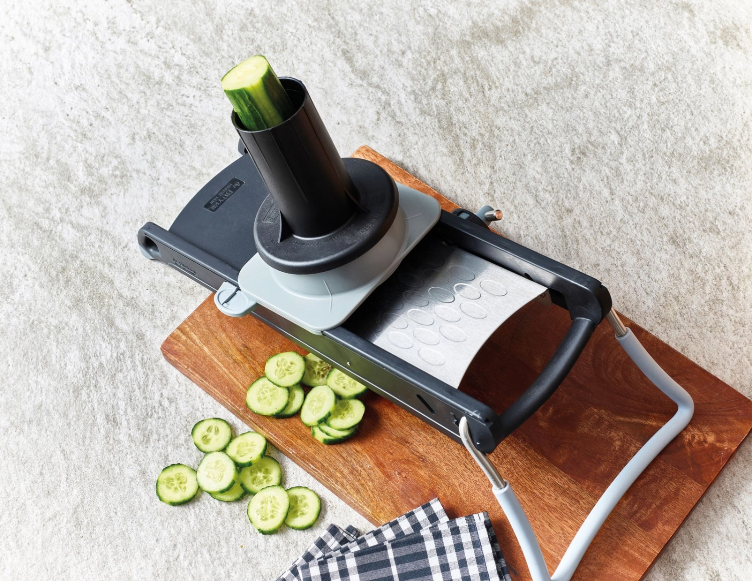 Gravity Schneidehilfe mit Stössel zu allen Mandolinen