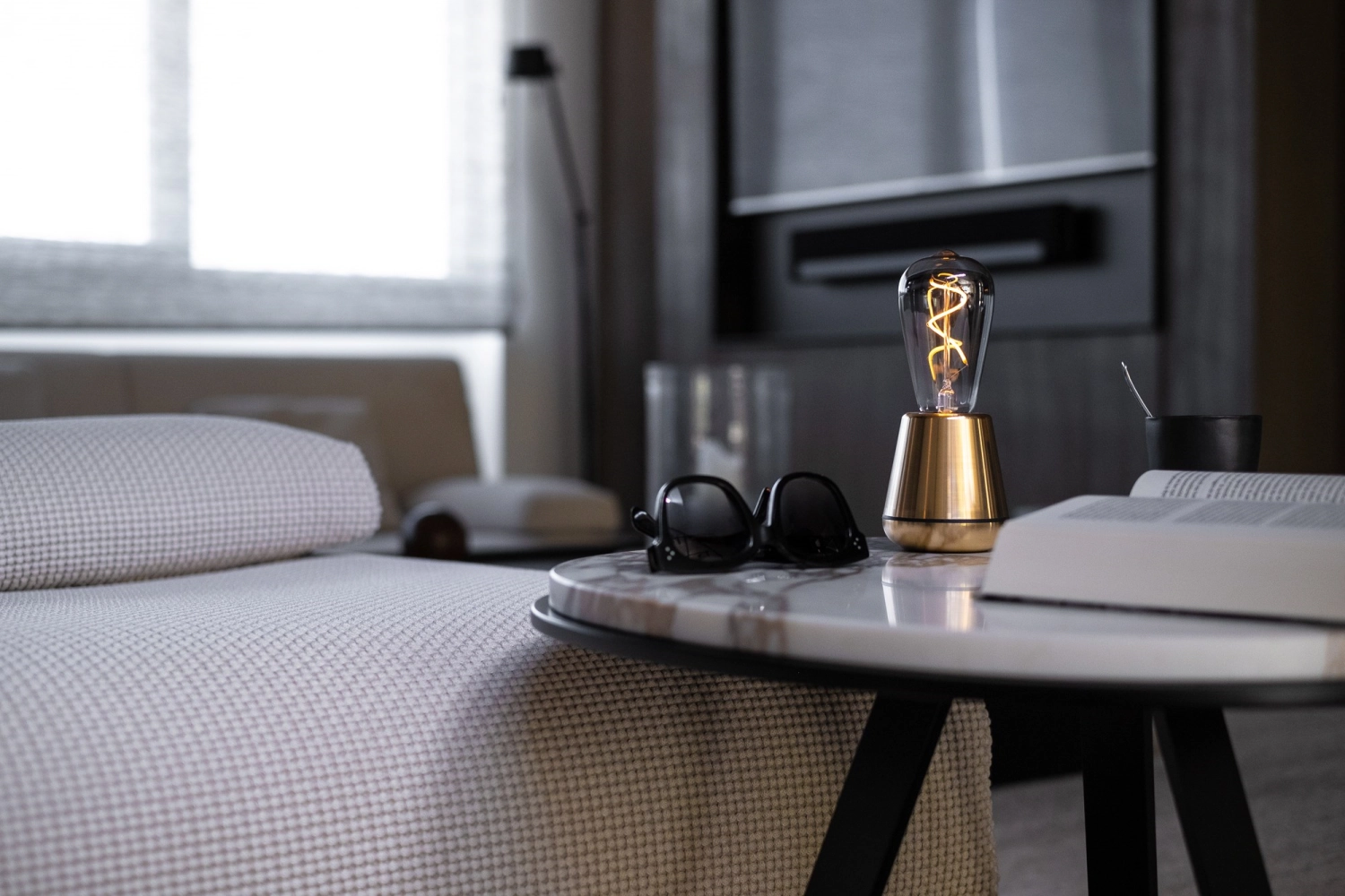 One Tischlampe light