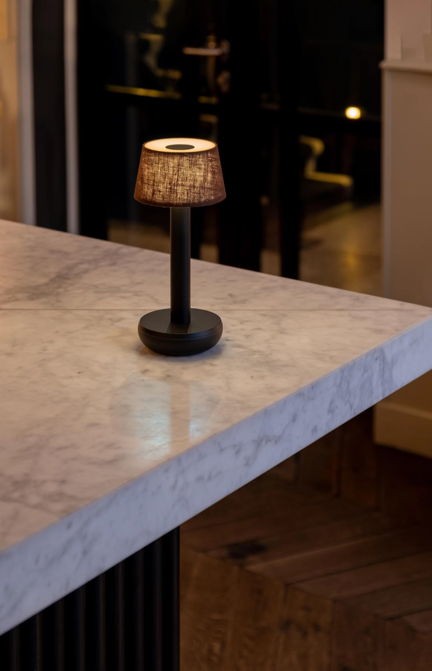 Humble light two noir et lin brun, 21.2x8.8 cm