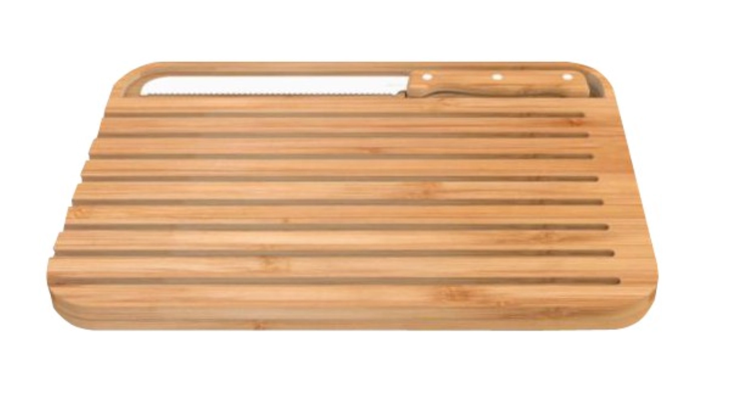 Brotschneidebrett mit Messer