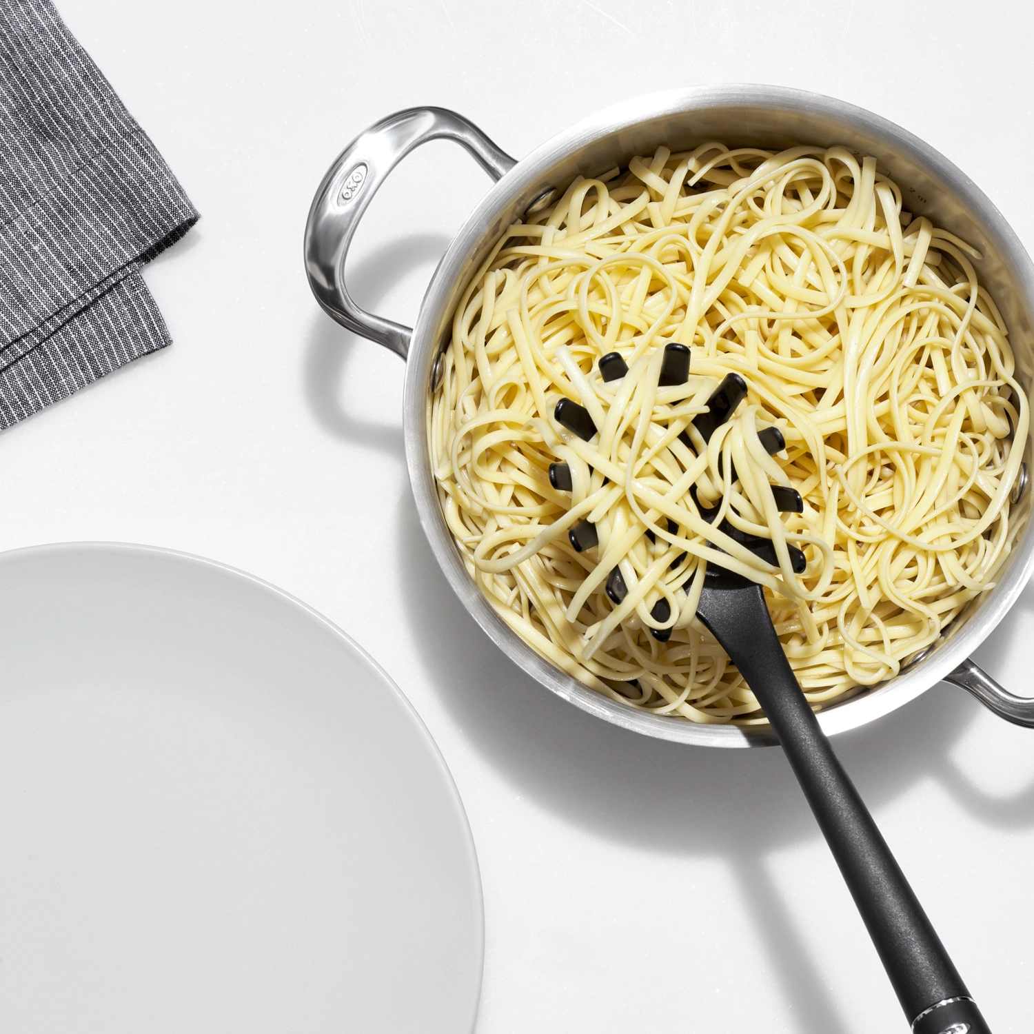 Cuillère à spaghetti en nylon, noir