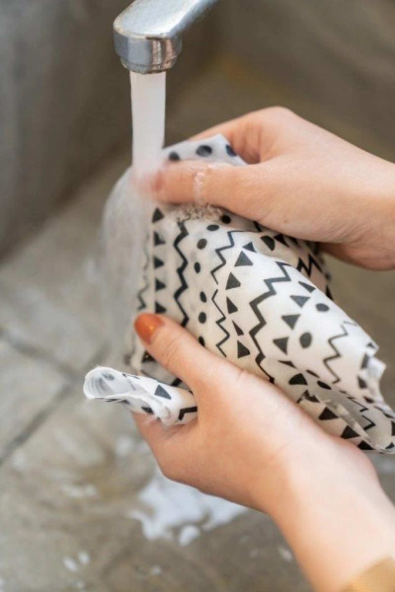 2er Set Papierrollenhalter grüne Blätter