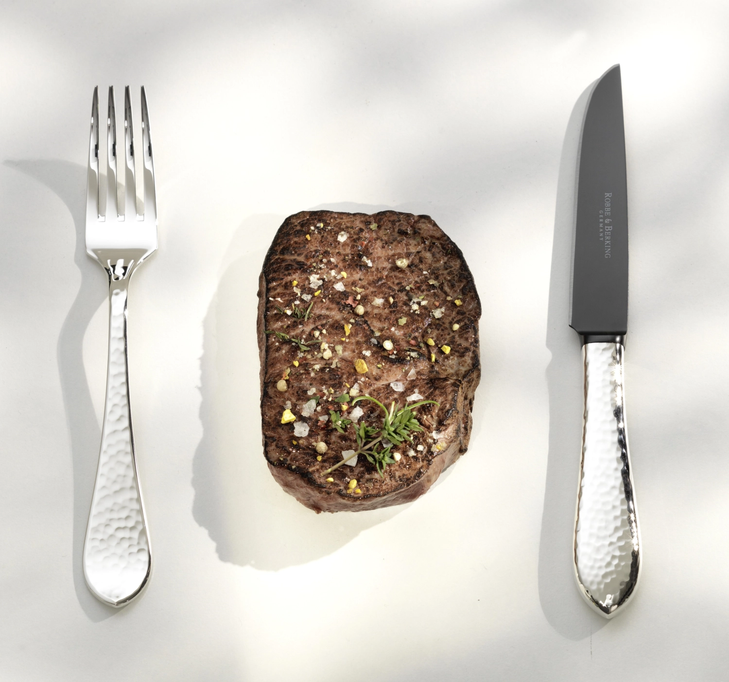 Martelé 150 couteau à steak 22.5x2.2cm