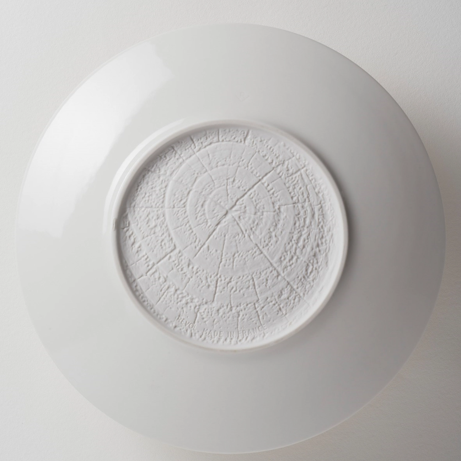 Assiette plate ronde, h : 2.6 cm, ø 26.5 cm, ivoire