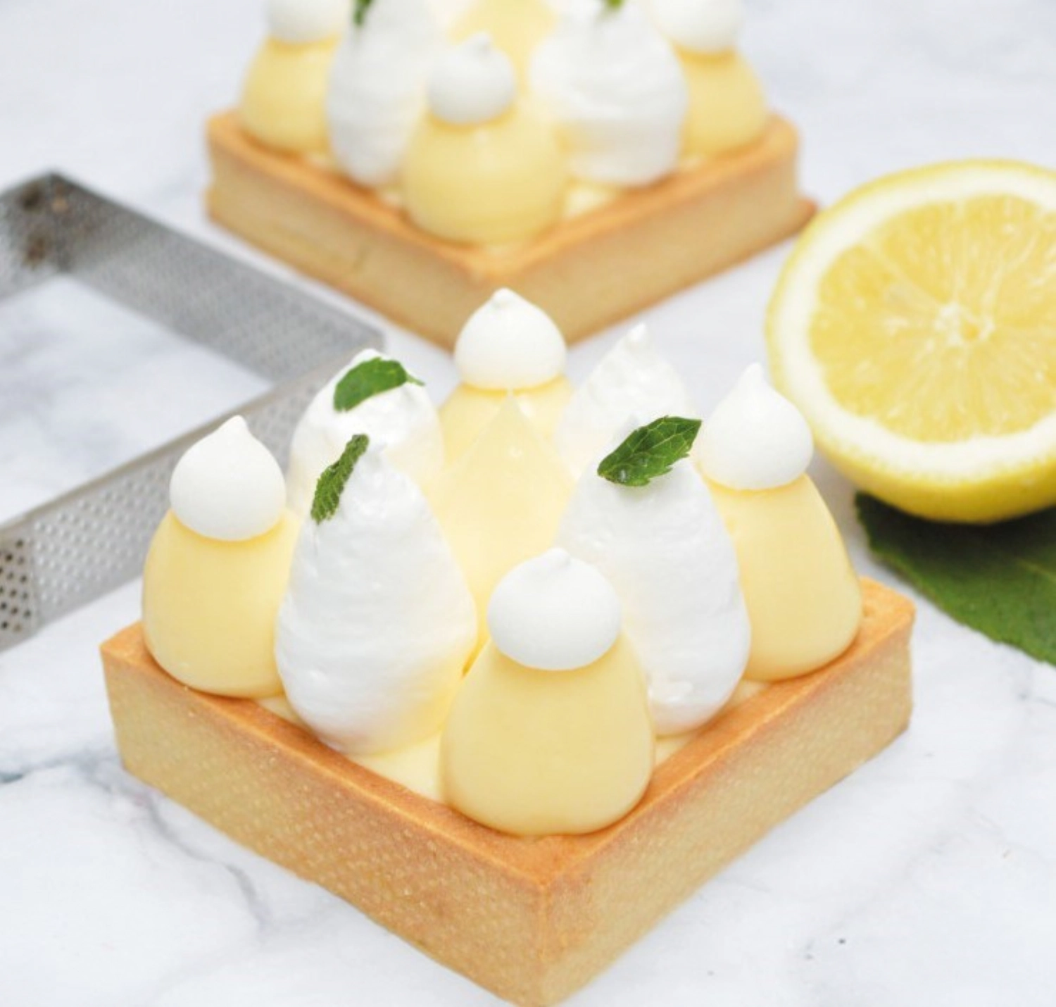 Set de 4 anneaux à gâteau perforés carrés 8x8cm