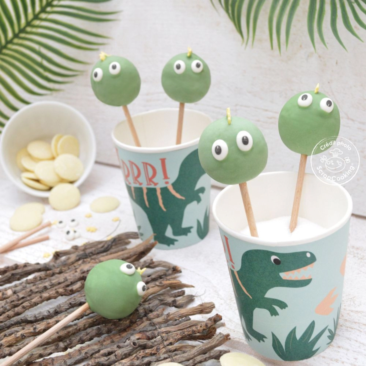 63 pcs. yeux décoratifs en sucre