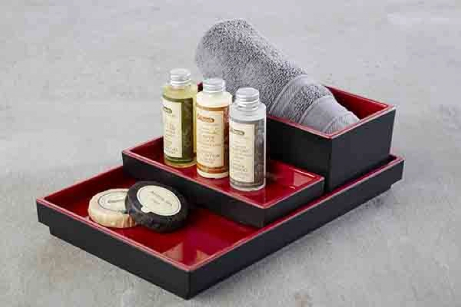 Asia Plus GN Tablett 1/4 26.5x16.2cm schwarz/rot