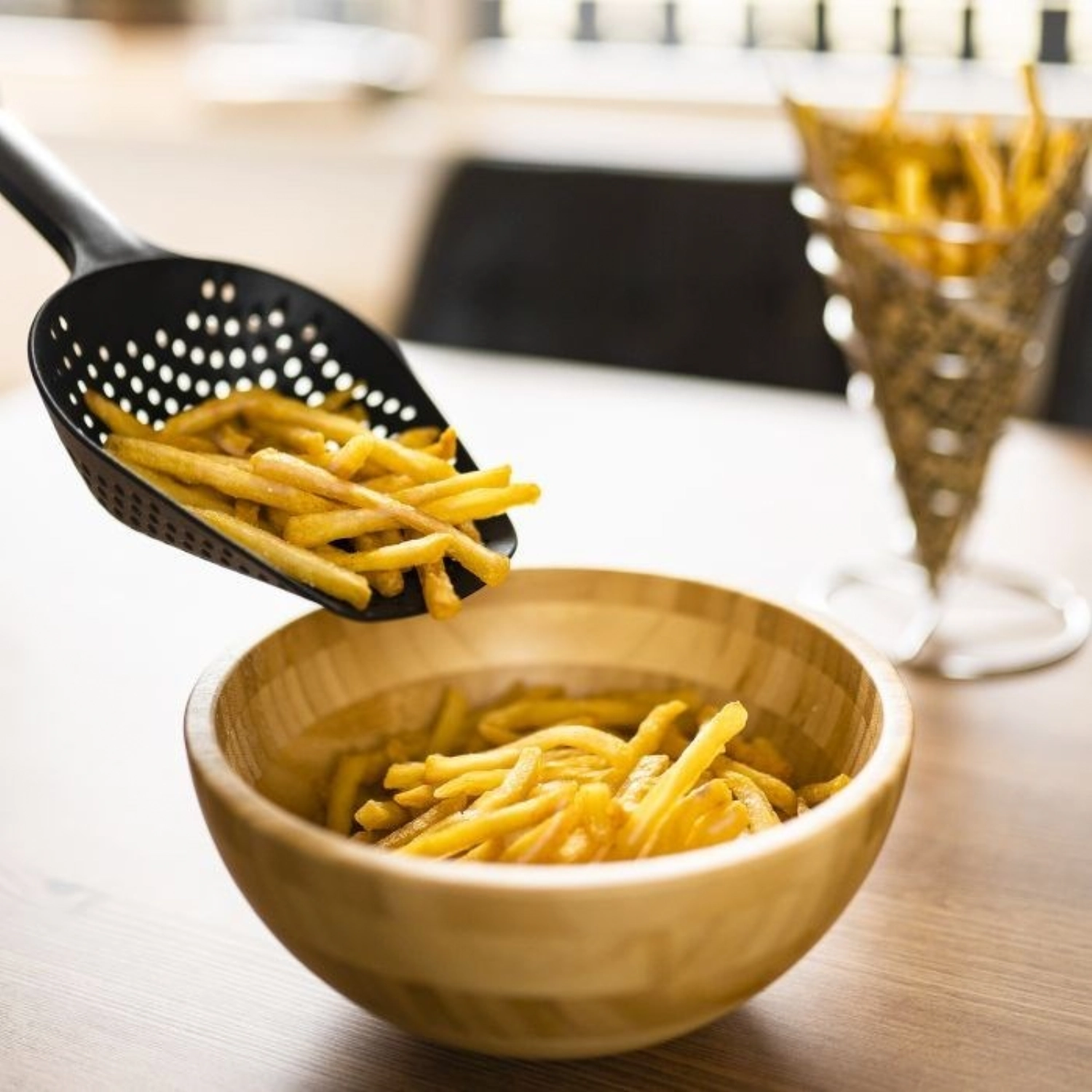 Blacky Pommes- und Seihschaufel