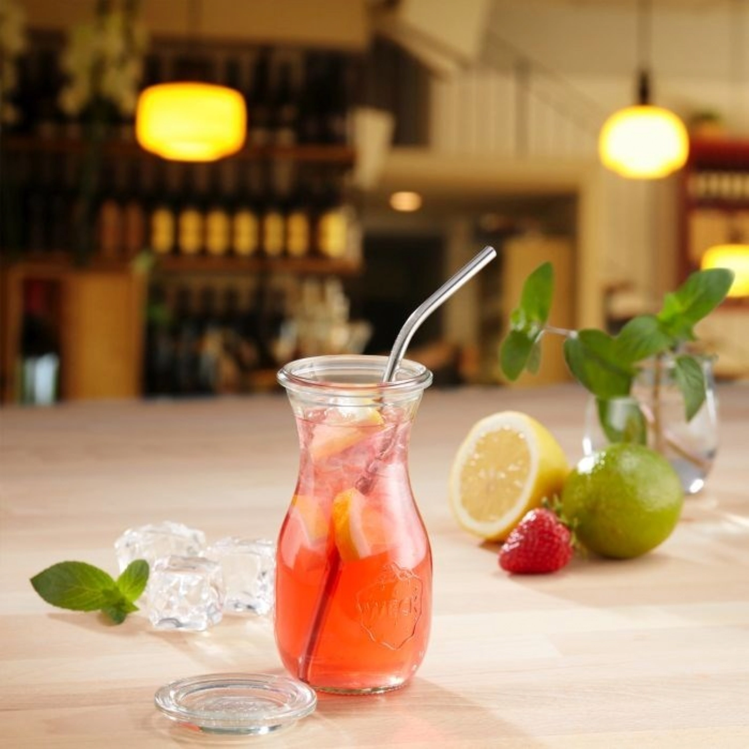 4 Trinkhalme und Reinigungsbürstchen