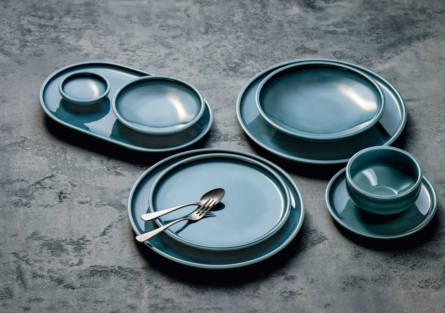 Companion assiette plate ronde coupe pétrole 17cm