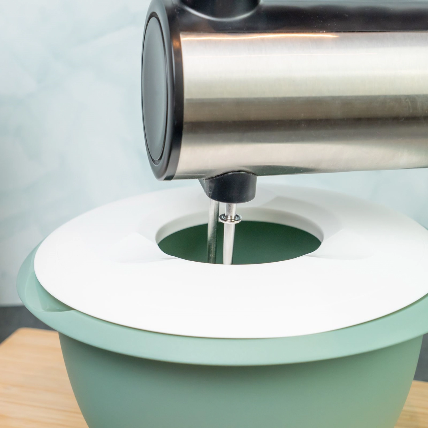 Rührschüssel mit Spritzschutz