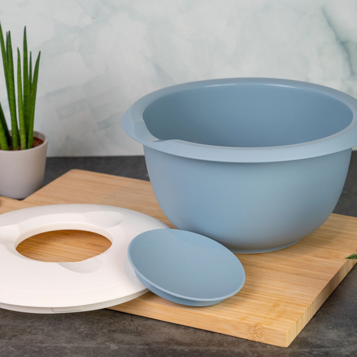 Rührschüssel mit Spritzschutz