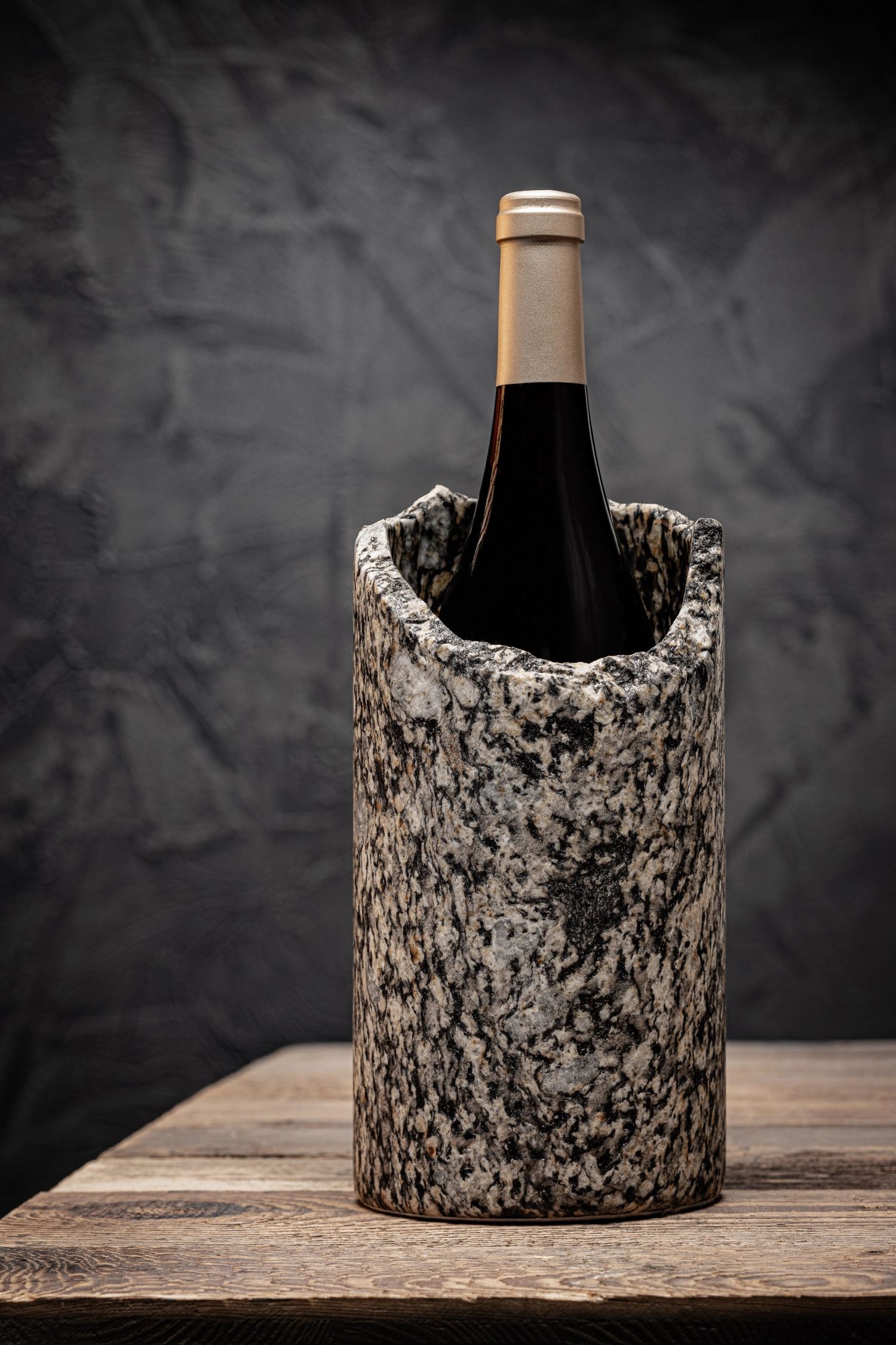 Weinkühler Roosty Augengneis