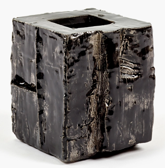 Eva Claessens Vase céramique rectangulaire H11cm noir