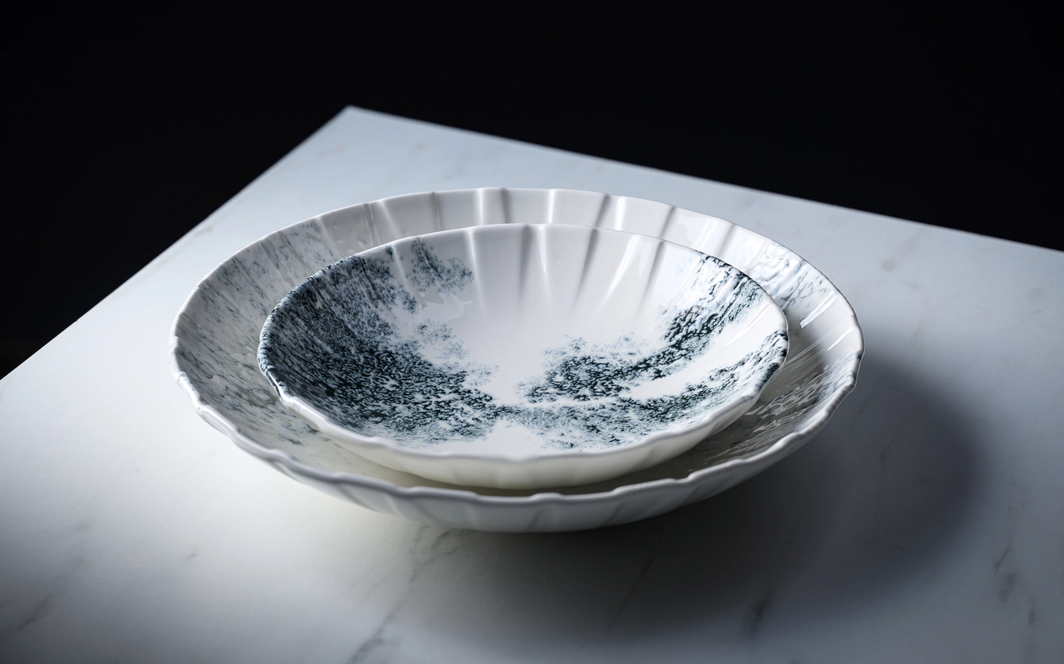 Alchemy Abstract Smoke Black Coupe assiette plate