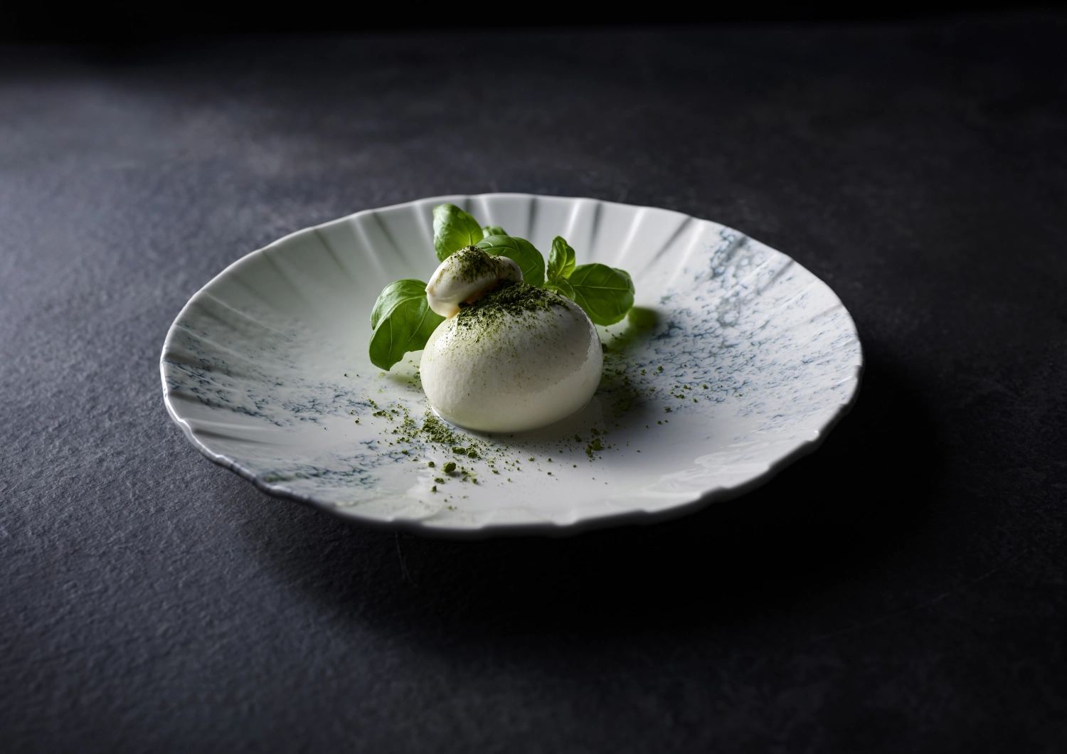 Alchemy Abstract Smoke Grey Coupe Teller flach