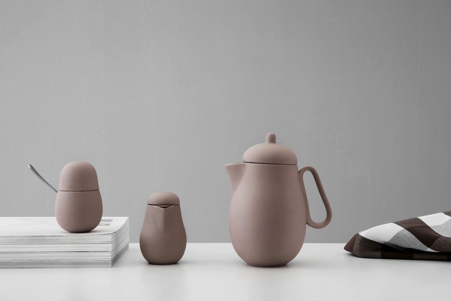 Set de 3 pots à thé Nina avec lait et sucre