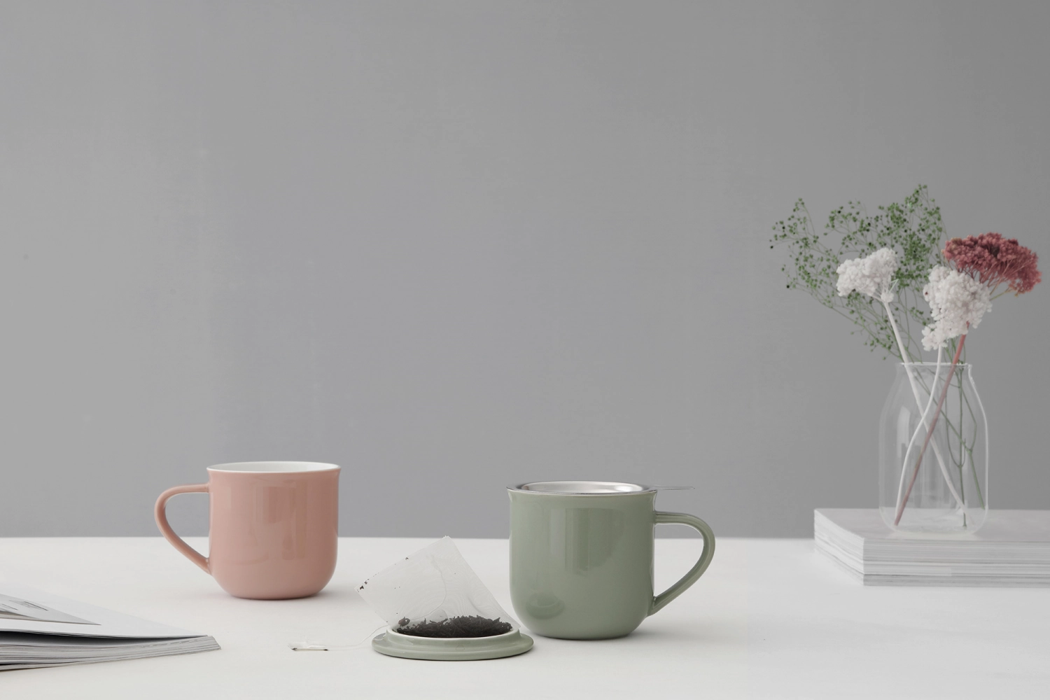 Lot de 2 tasses Minima Eva avec passoire