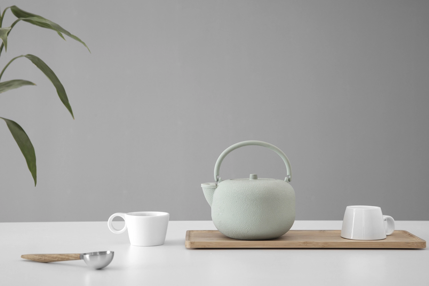 Saga Teekrug aus Gusseisen