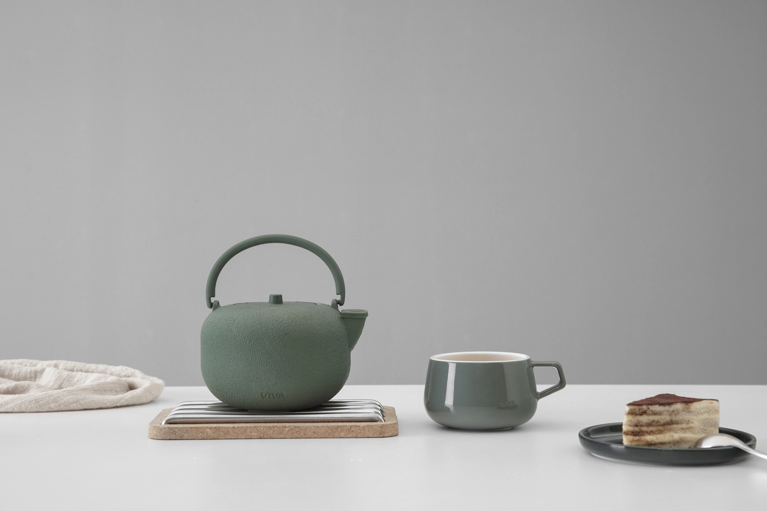 Saga théière en fonte