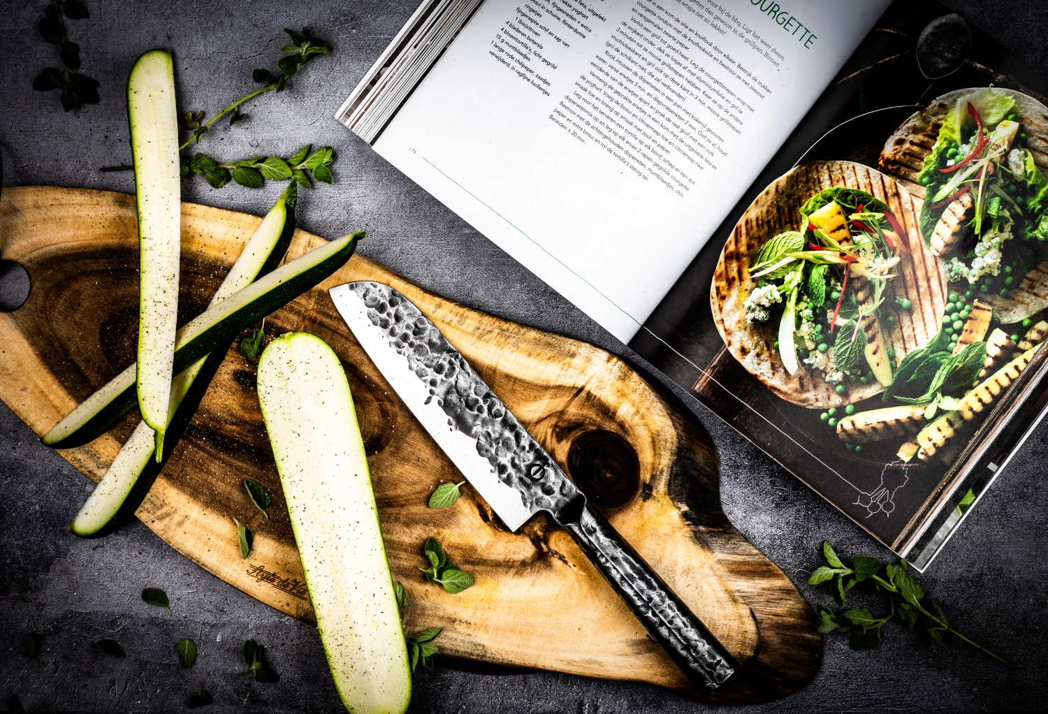 Forged Brute couteau Santoku 18cm