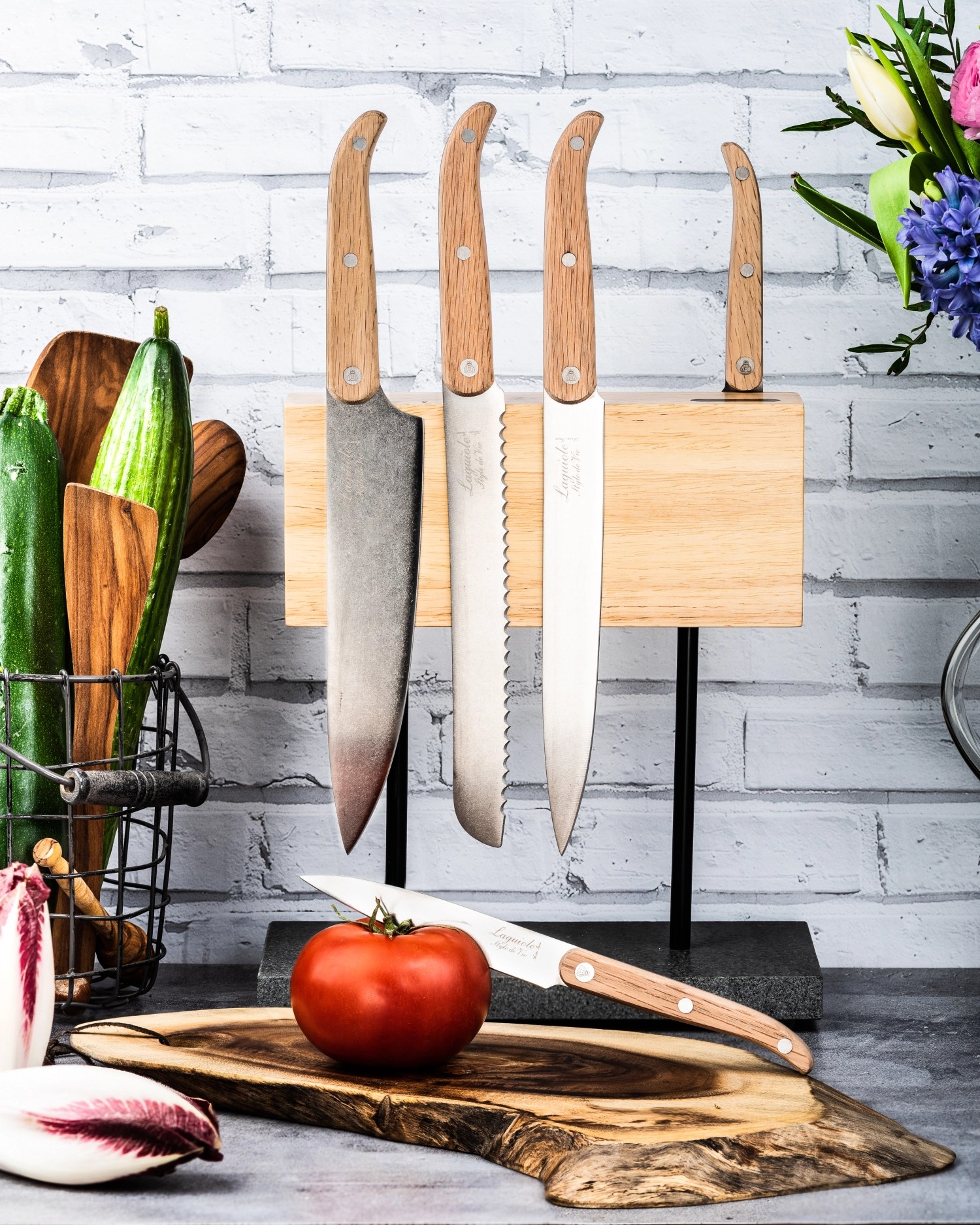 Magnetischer Messerblock