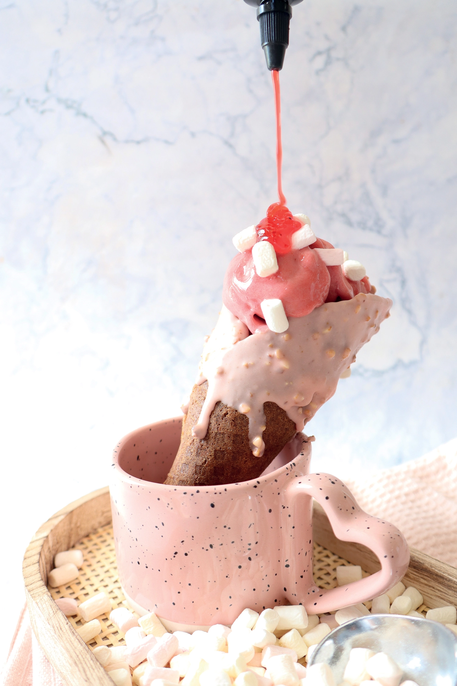 Strawberry Topping 165g