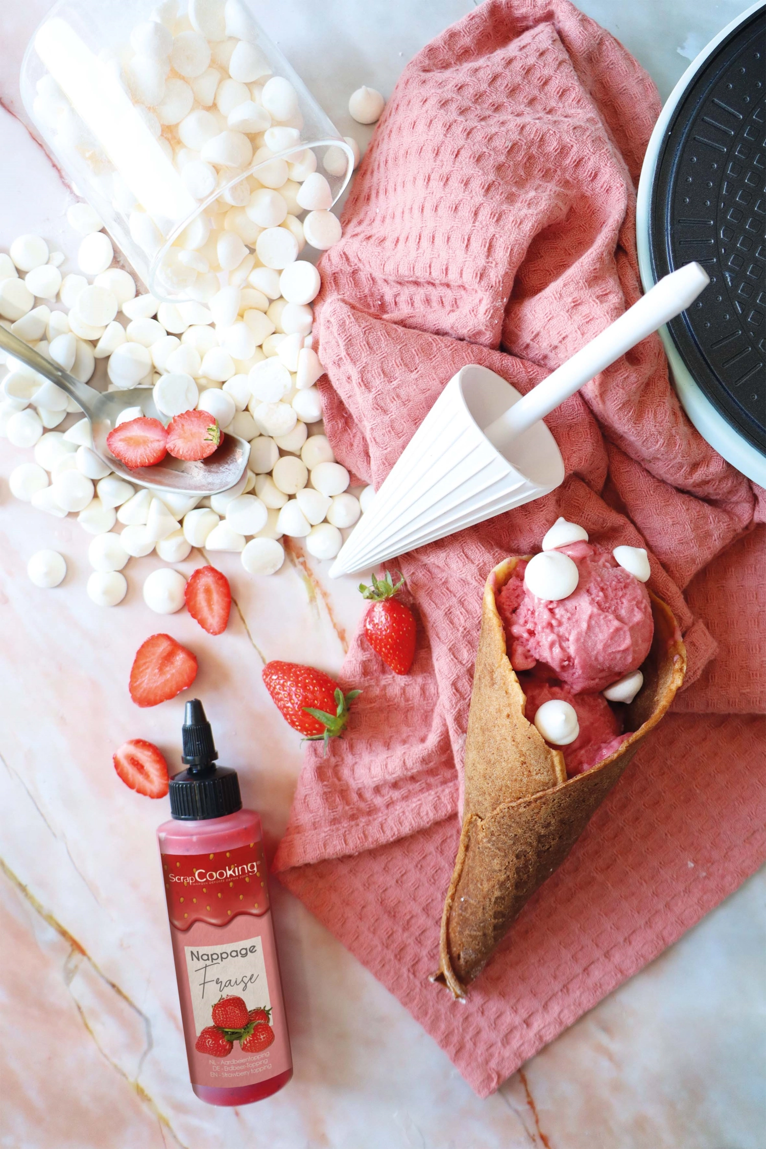 Strawberry Topping 165g