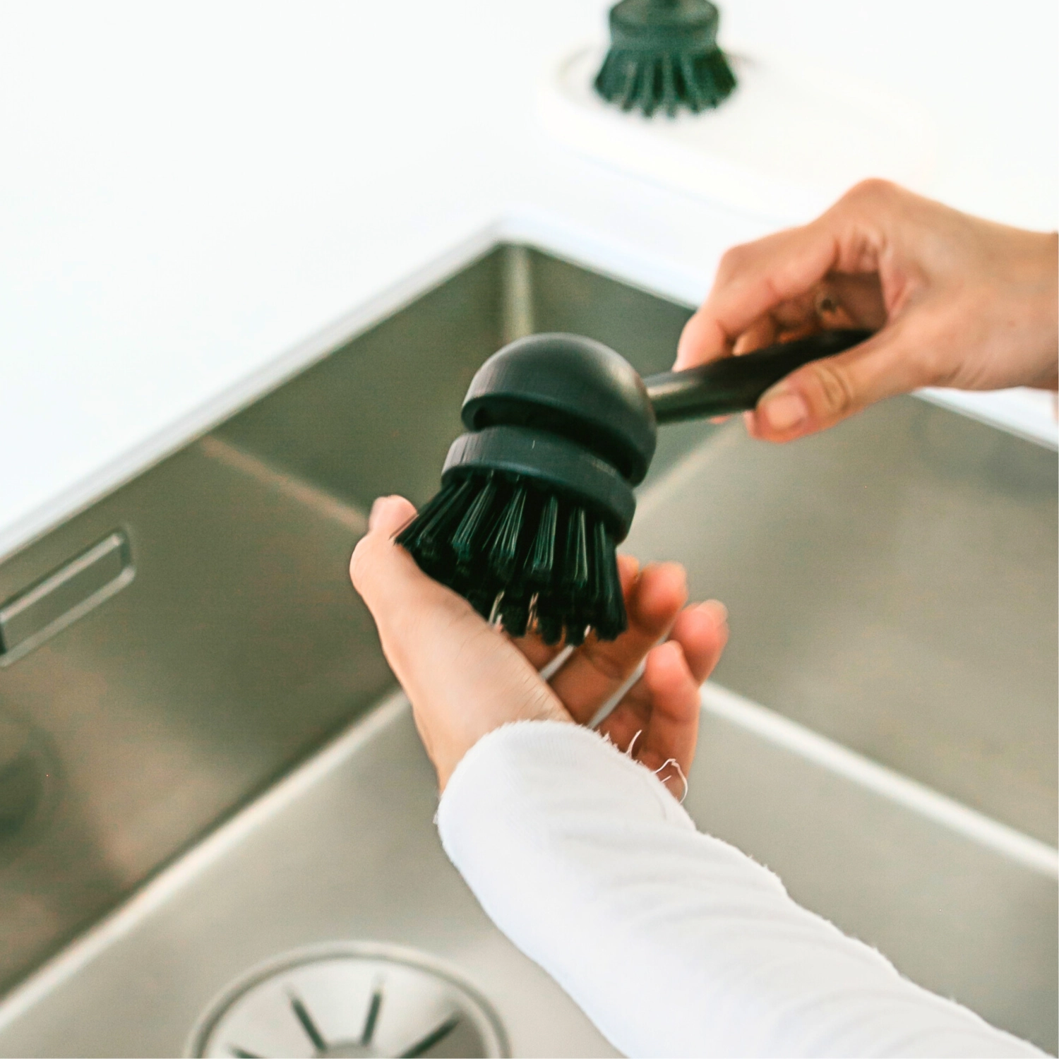 Brosse à vaisselle naturelle h23cm l7.5cm p5.5cm