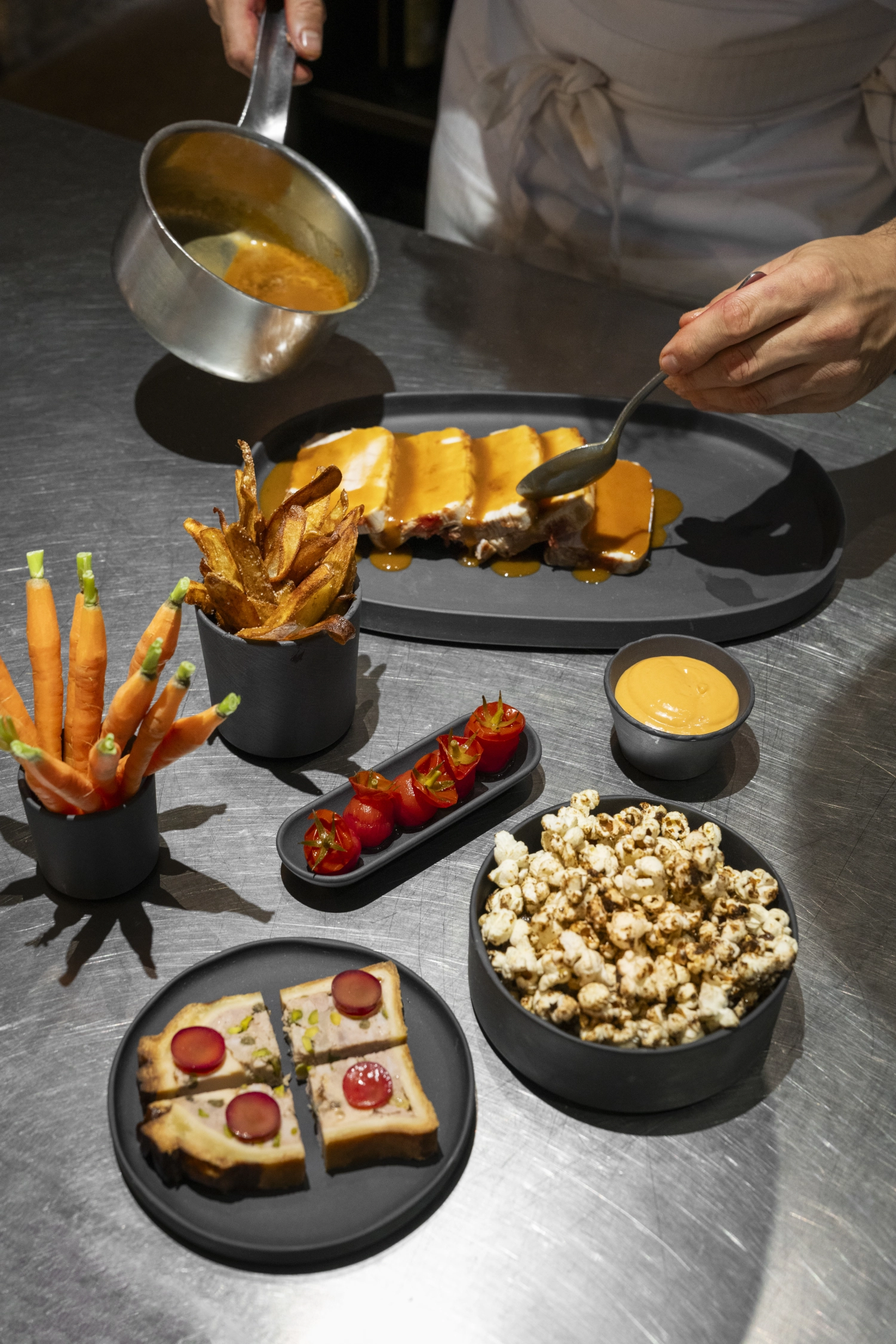 Caractère Black assiette