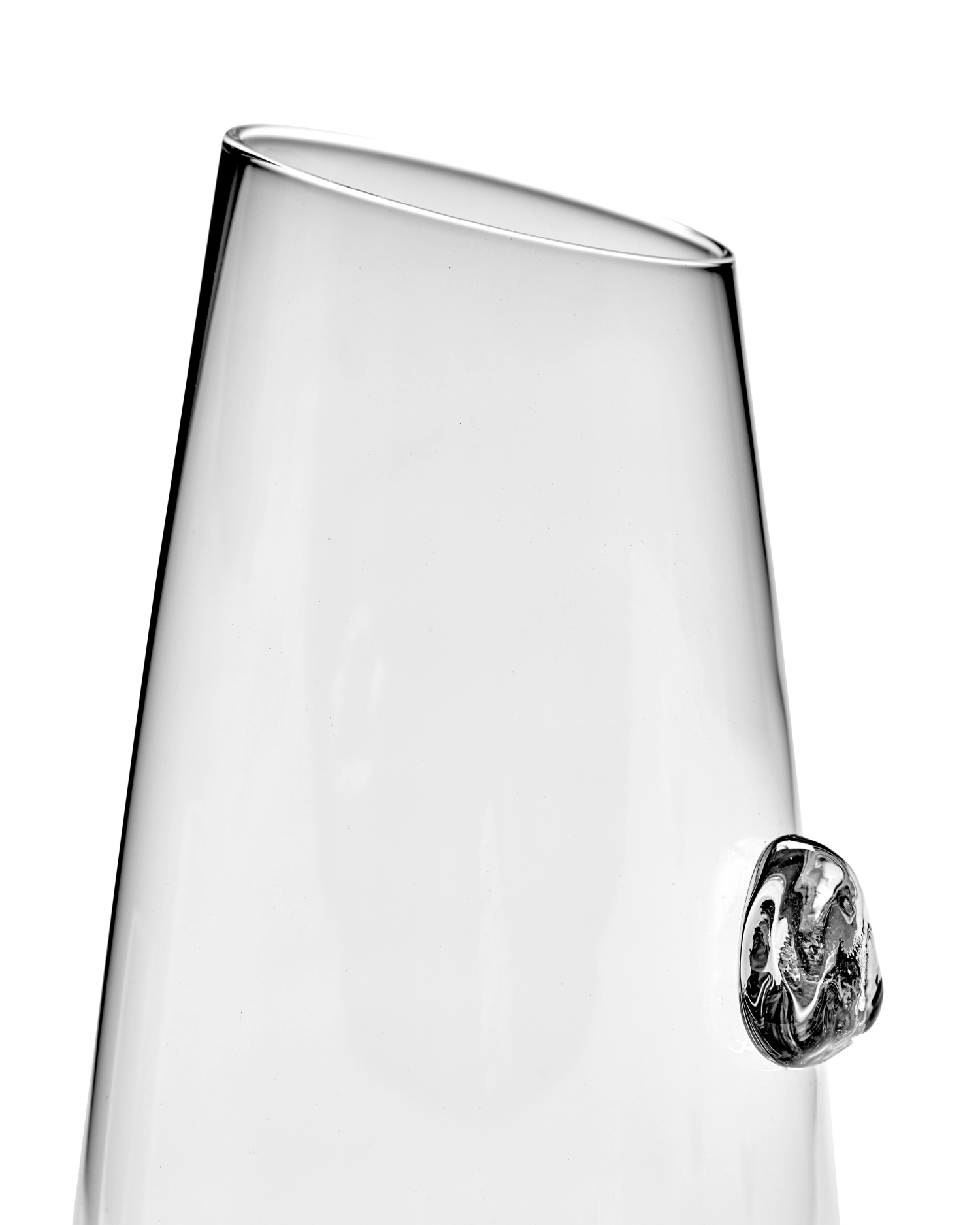 Out of  Lines Karaffe