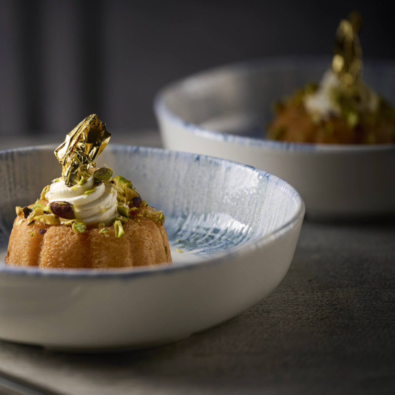 Lyra Blue Walled Schüssel