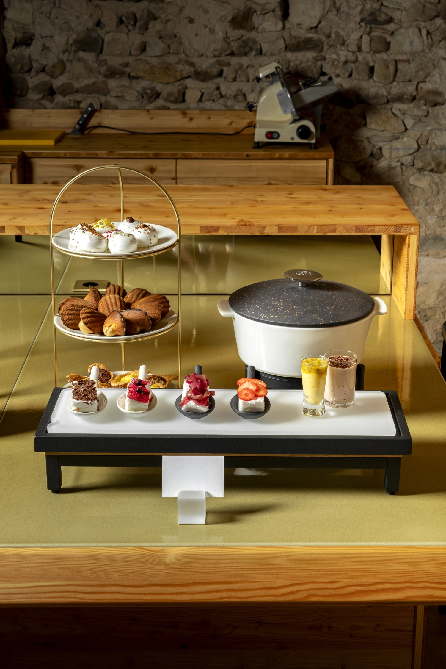 Revolution 2 Kasserolle oval