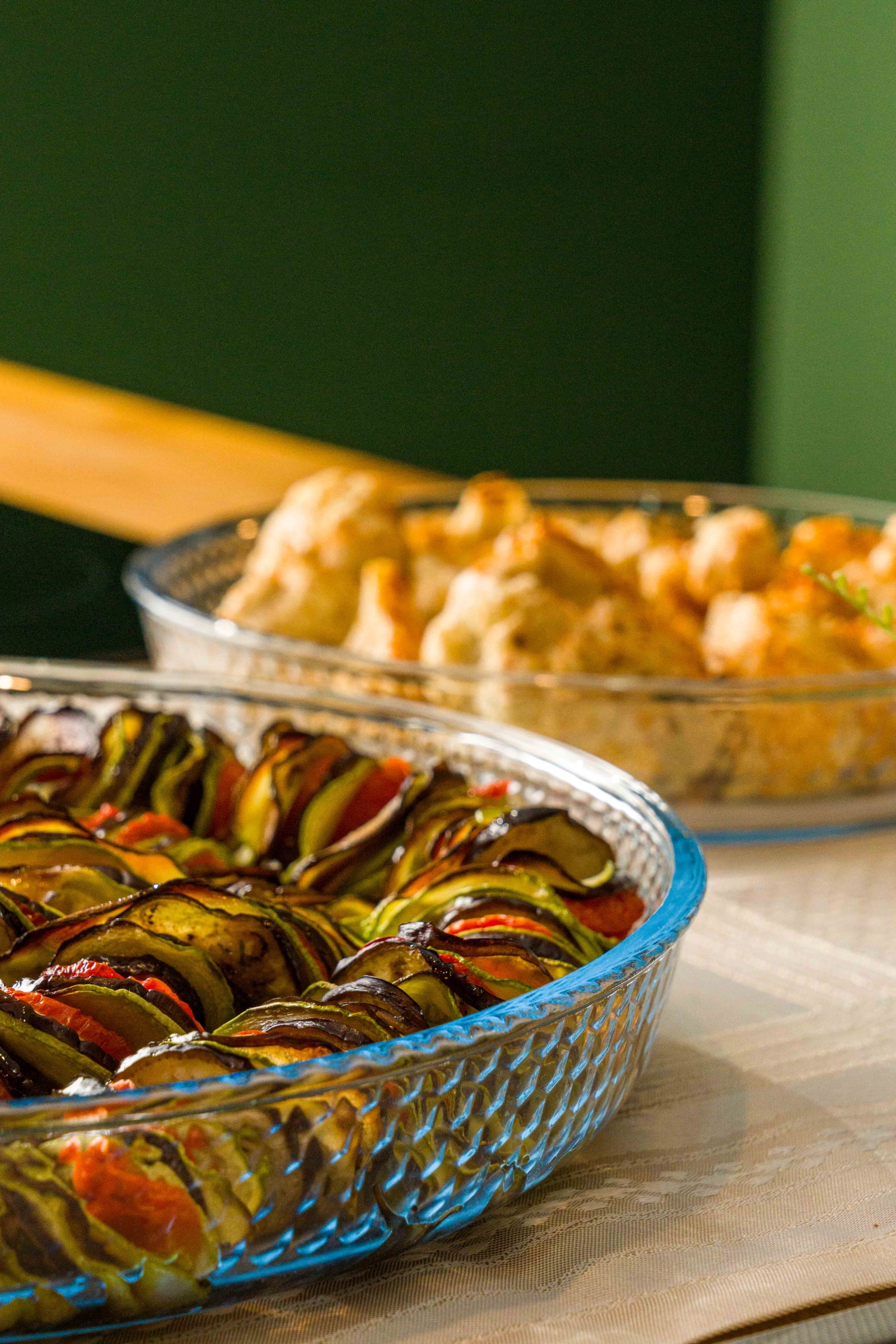 Lot de 2 plats à four ovales avec nid d'abeille