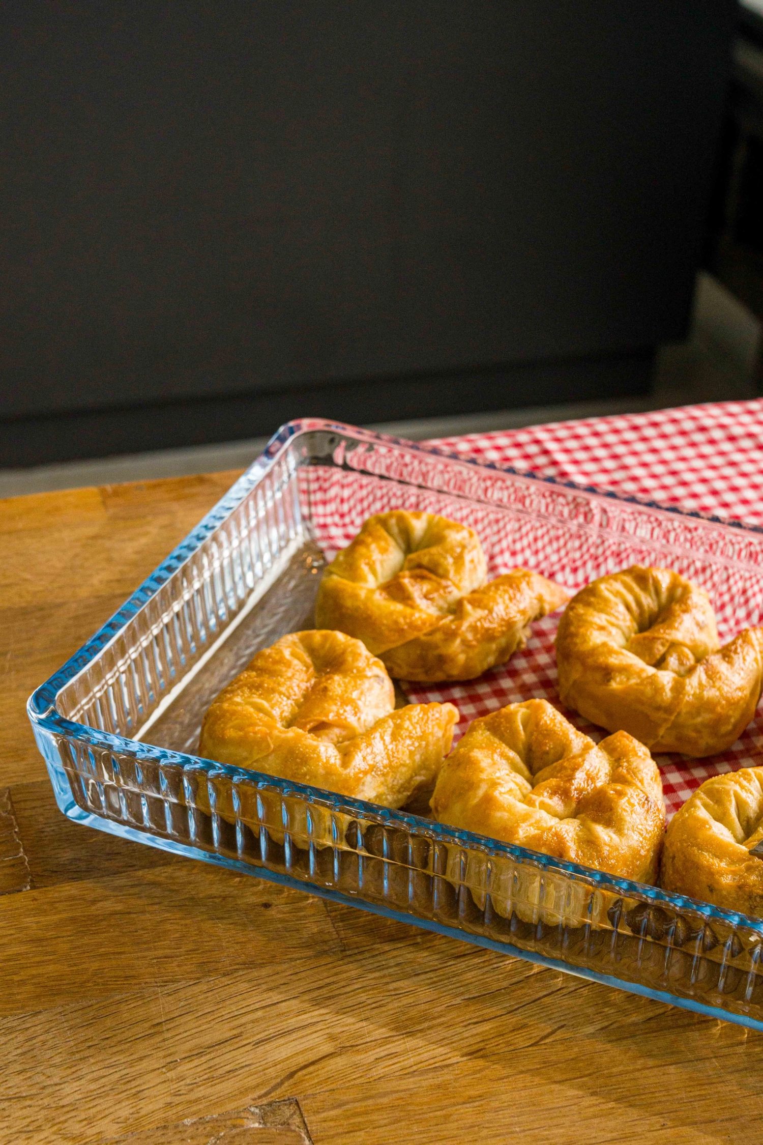 Moule à gâteau rectangulaire avec gaufrage 17.1x12.5cm