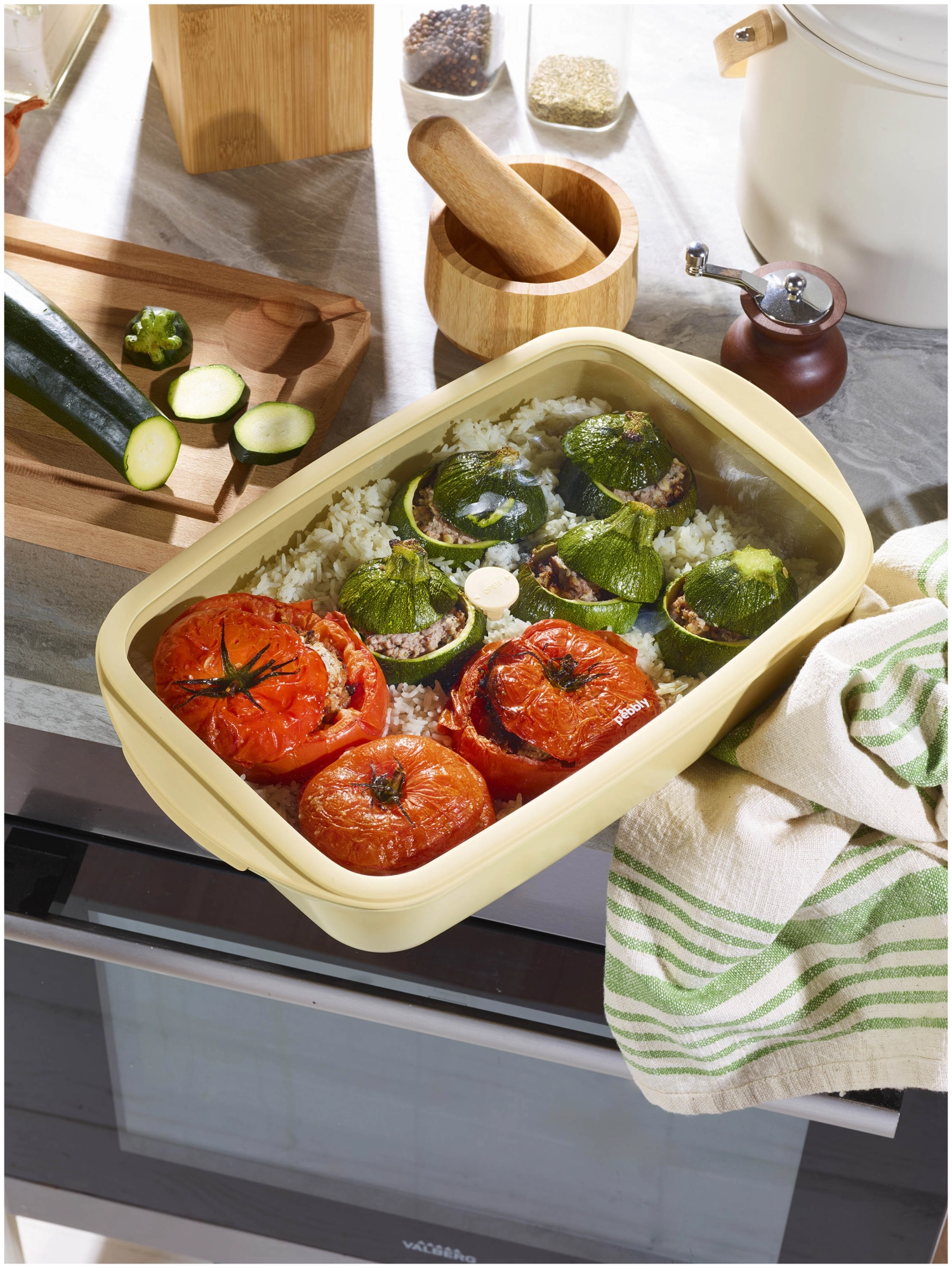 Auflaufform mit Frischhaltedeckel