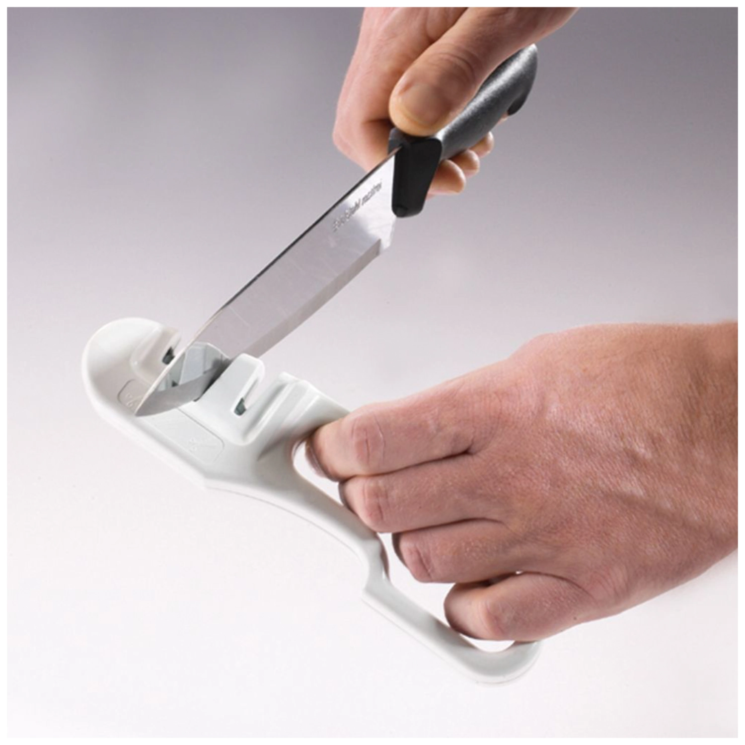 Messer und Scherenschärfer