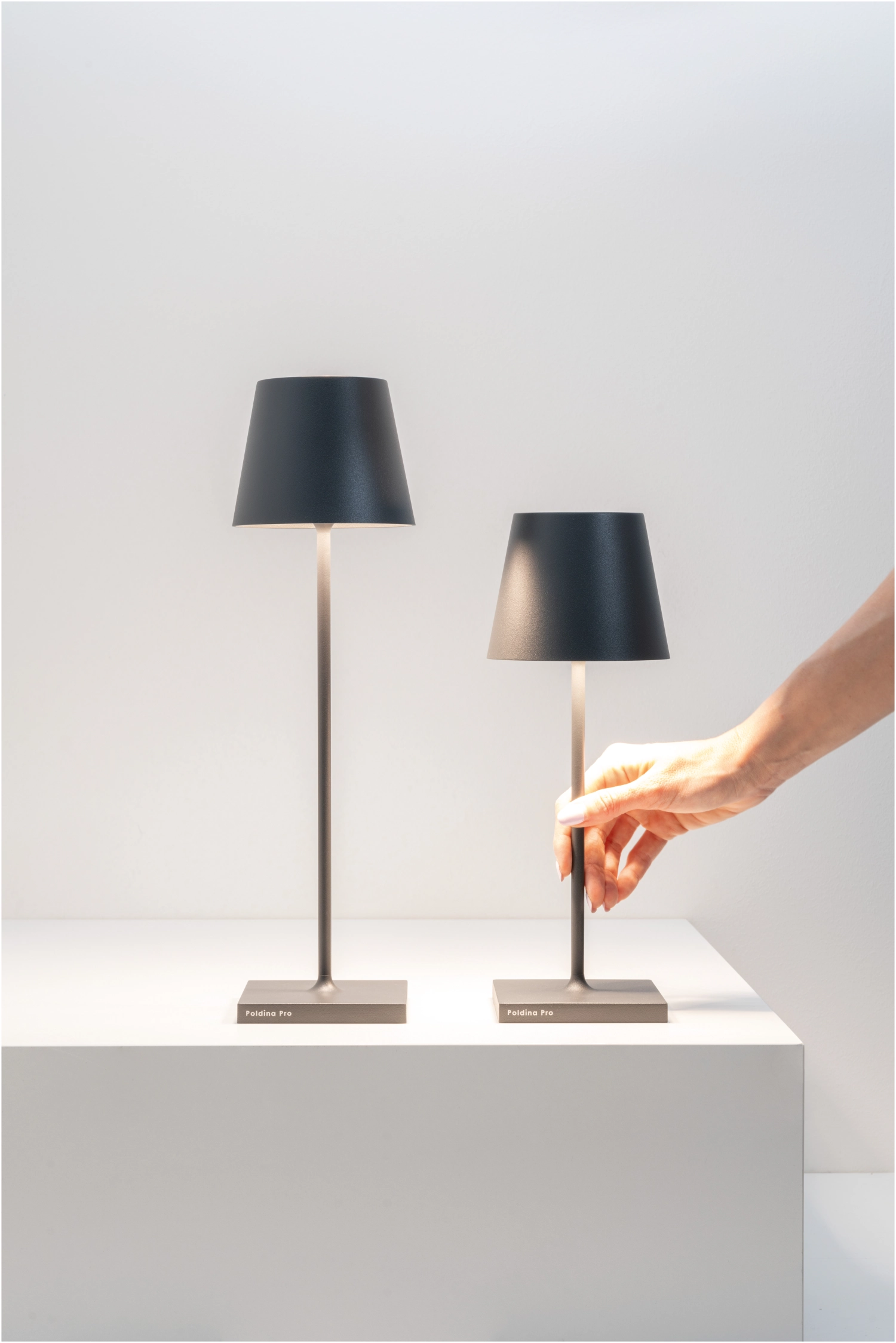 Poldina Pro Tischlampe