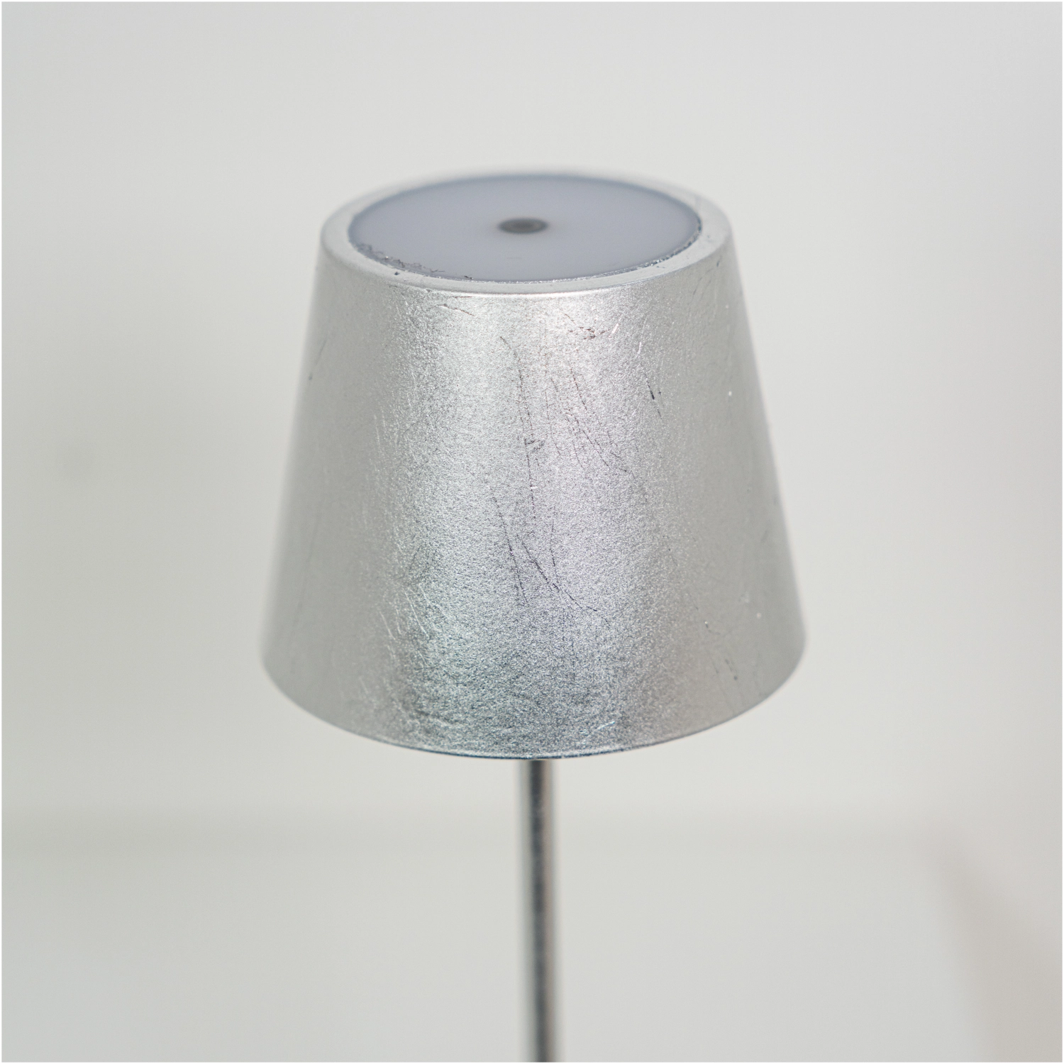 Poldina Pro Tischlampe