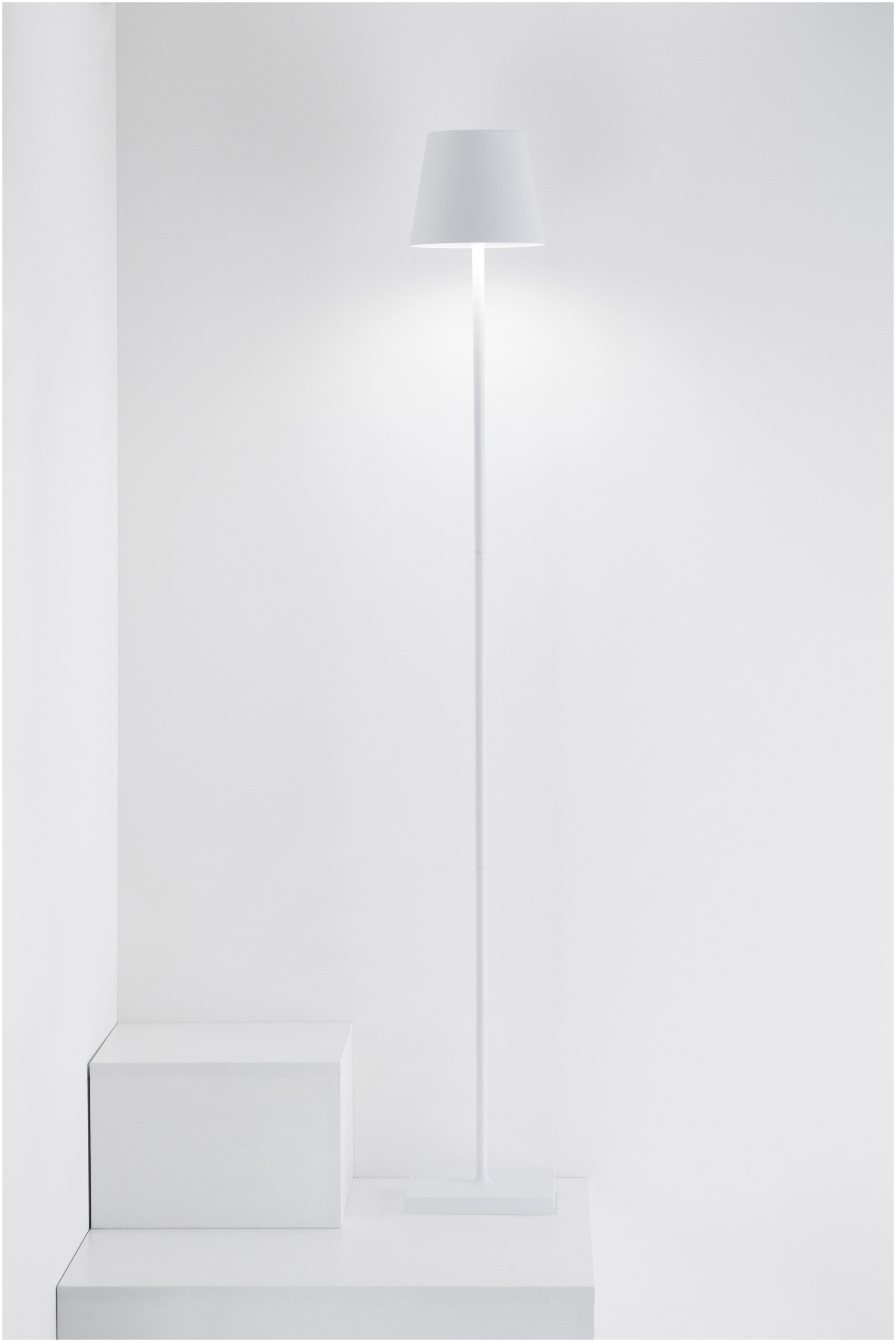 Poldina Pro Stehlampe