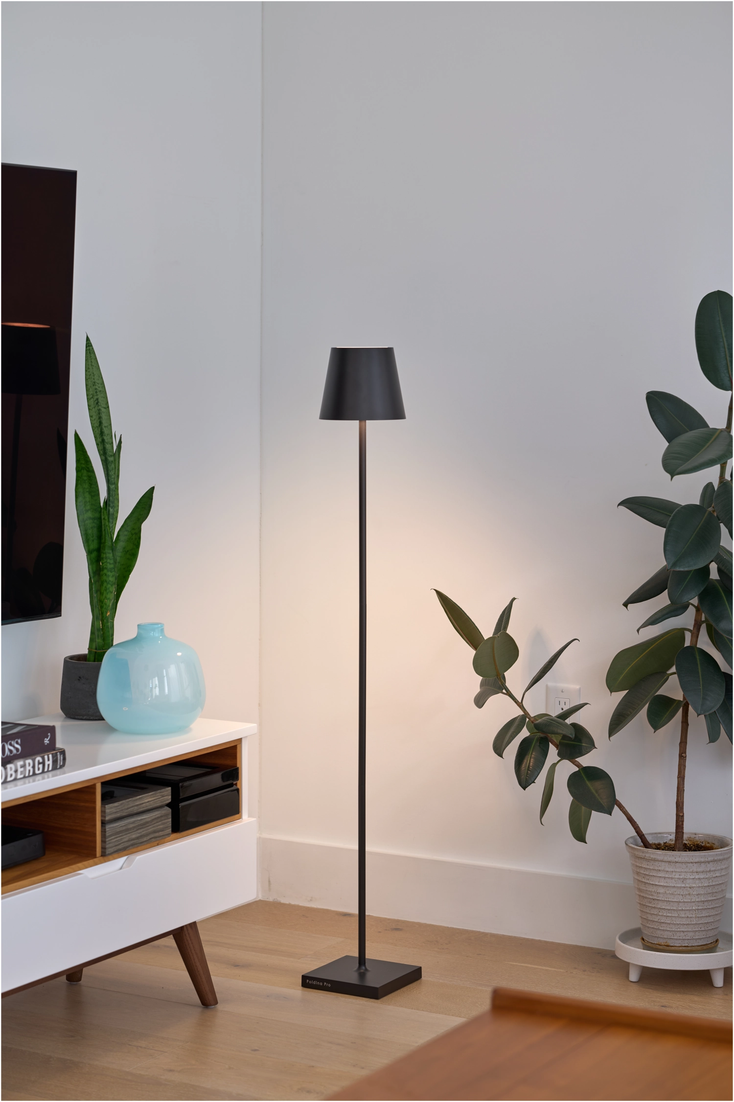 Poldina Pro Stehlampe